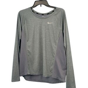Nike Women's Gray Long Sleeve Top